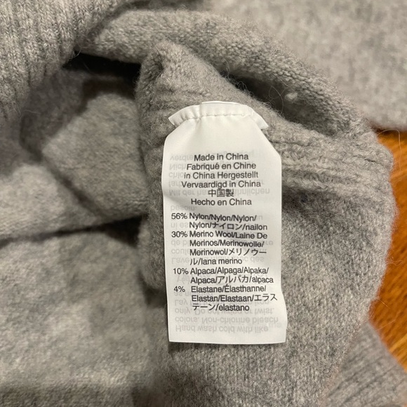 Jcrew turtleneck sweater size M - Picture 5 of 5